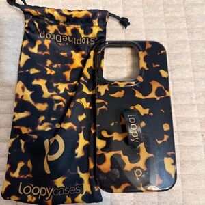 Loopy iPhone 14 Pro case leopard